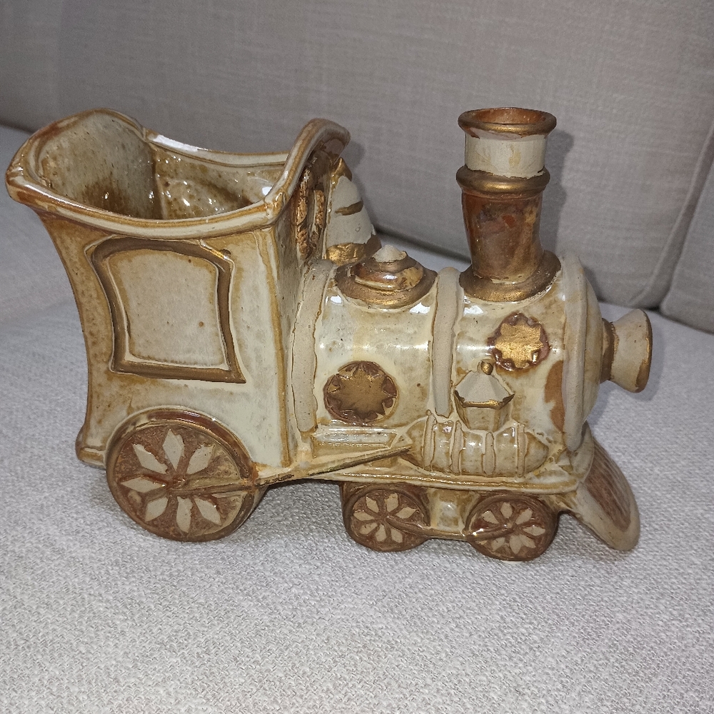 Vintage Ceramic‎ Santa Train Christmas Decor/Planter - Picture 3 of 9